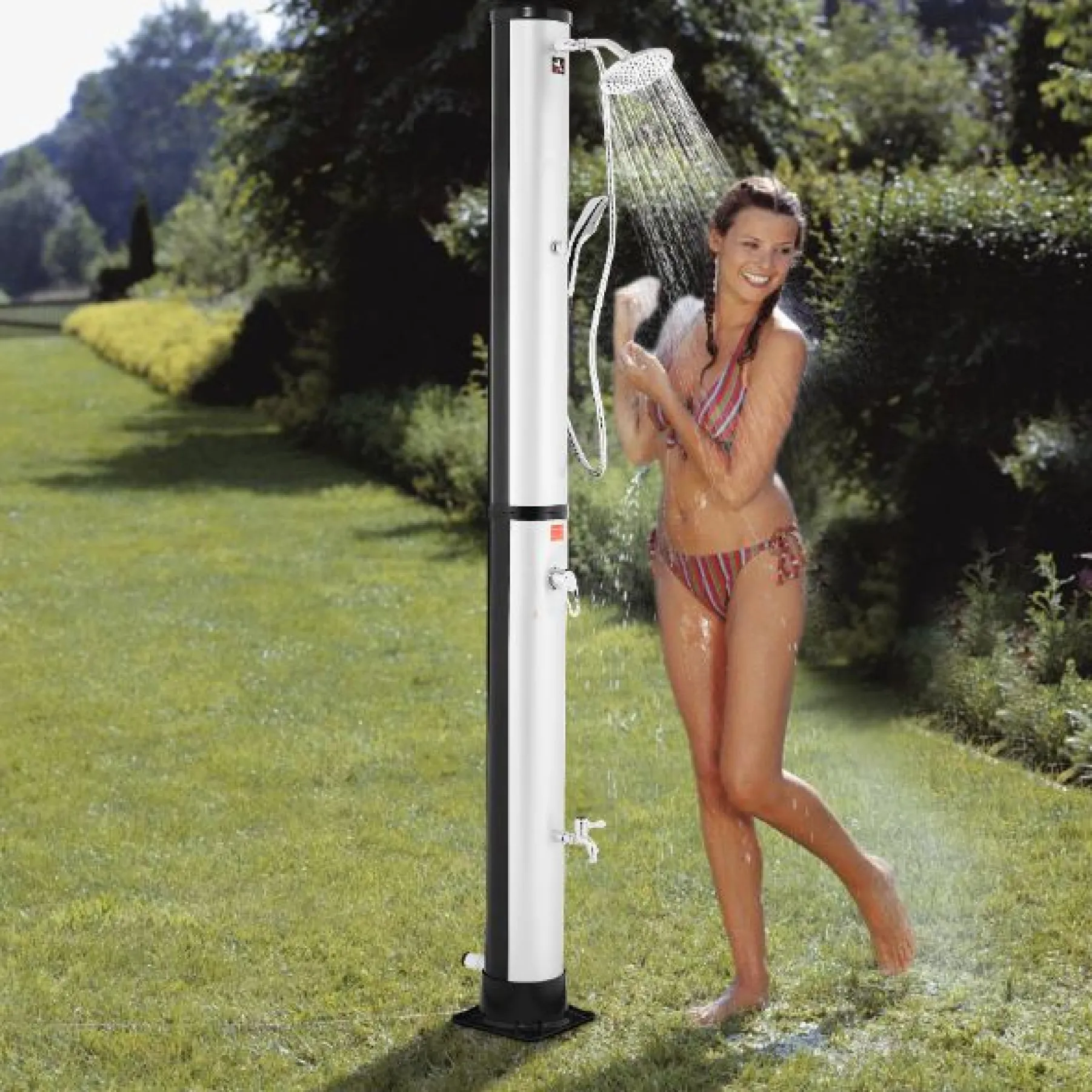 Solardusche 40L mit Thermometer, Handbrause & Bodenelement Anthrazit